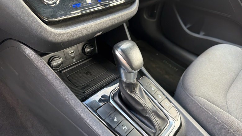 Hyundai IONIQ 1.6 GDi Hybrid Premium 5dr DCT Hybrid Hatchback